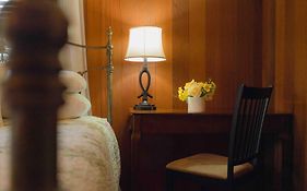 Cabernet House, An Old World Inn